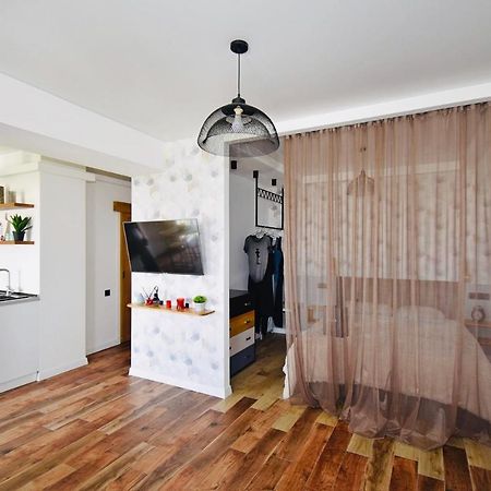 Magical Studio at Republic Square Apartment Erevan Exterior foto