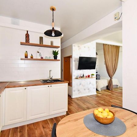 Magical Studio at Republic Square Apartment Erevan Exterior foto