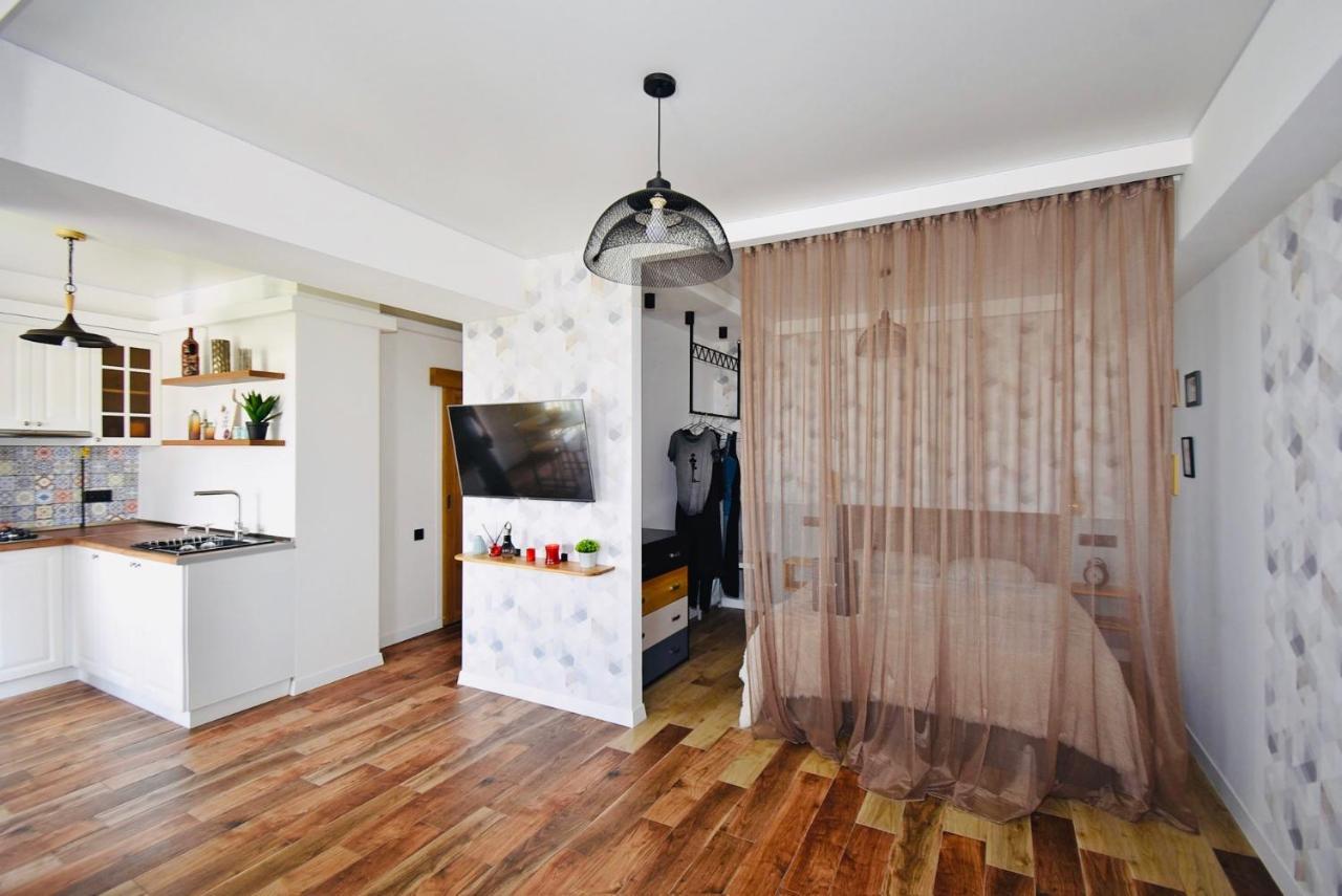 Magical Studio at Republic Square Apartment Erevan Exterior foto