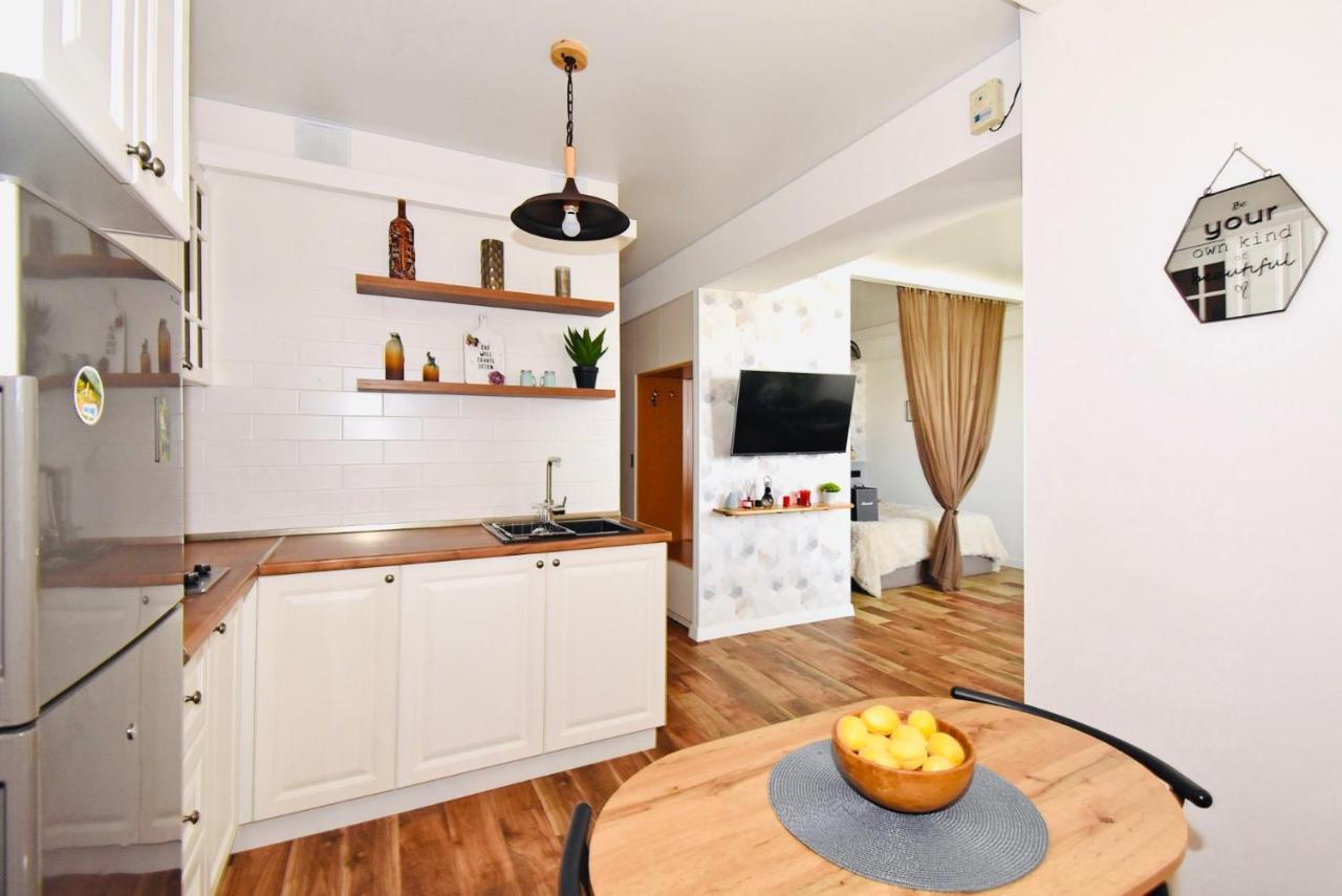 Magical Studio at Republic Square Apartment Erevan Exterior foto